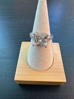 Sterling Silver Clear Gemstone Ring - champagne Crystal Solitaire size 7